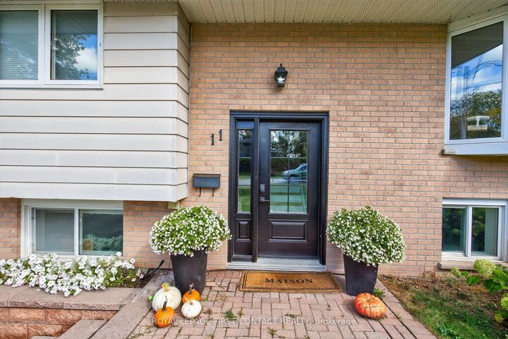 Property Photo:  11 Maclaren Avenue  ON L4N 3Y1 
