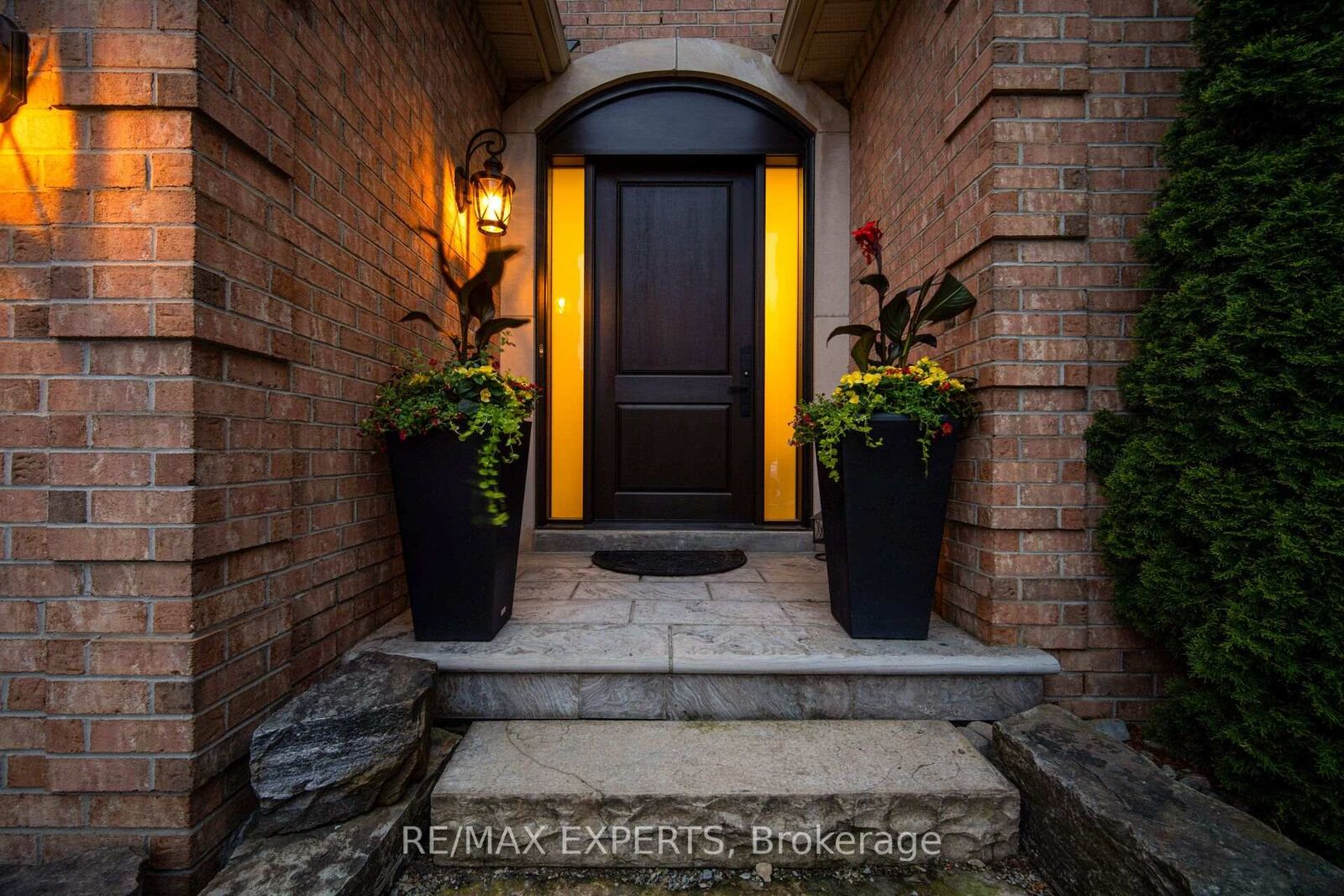 Property Photo:  904 Damascus Court  ON L3X 1L1 