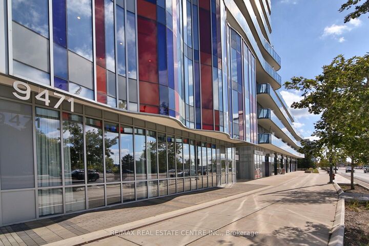Property Photo:  9471 Yonge Street 315  ON L4C 1V4 