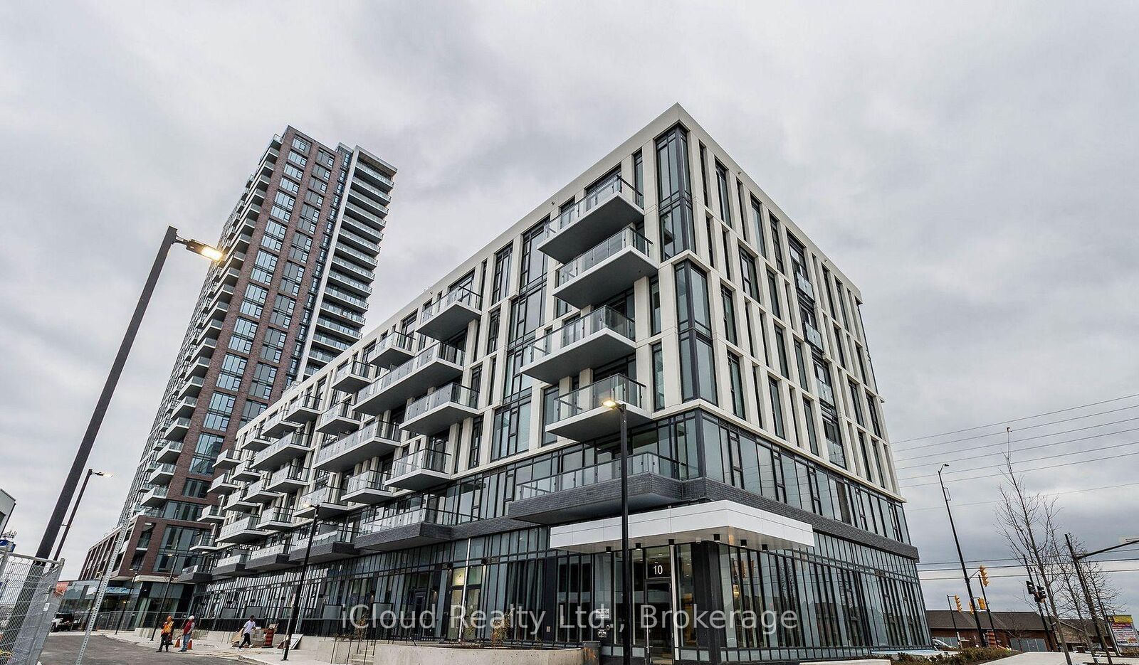 Property Photo:  10 Lagerfeld Drive 111  ON L7A 0H8 