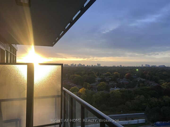 Property Photo:  29 Green Trail Court 1607  ON M2K 0J9 