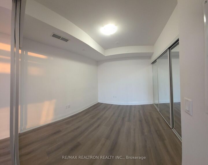 Property Photo:  10 Gatineau Drive 709  ON L4J 0L2 