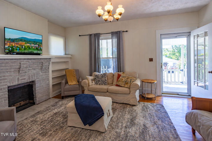 Property Photo:  900 West Hillcrest Drive  TN 37604 