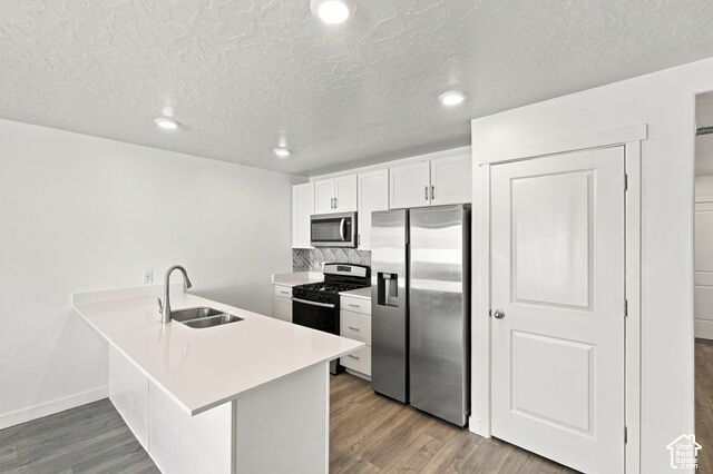 Property Photo: 1156 E Trident Dr UT 84045
