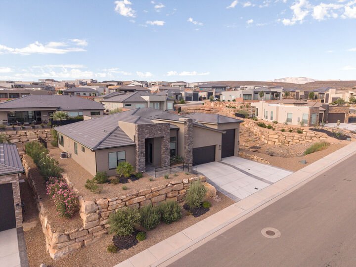 Property Photo:  2993 W Sesia Way  UT 84770 