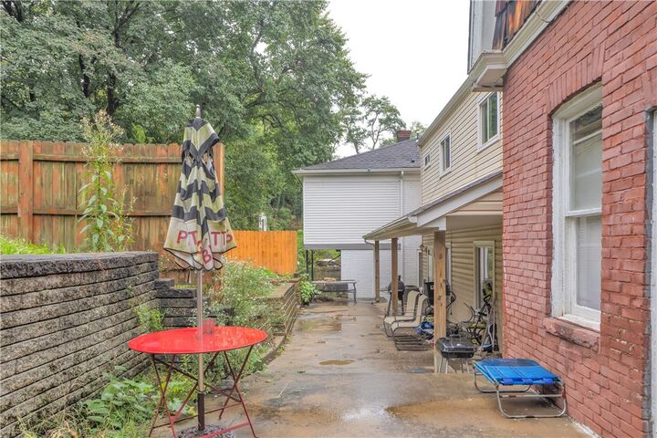 Property Photo: 2819 Shawhan Ave PA 15226
