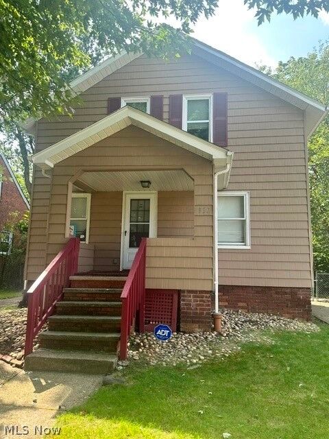 Property Photo: 930 E 239th Street OH 44123
