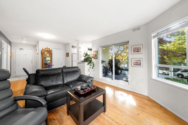 Property Photo:  128 W 8th Street 115  BC V7M 3M1 
