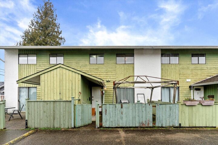 Property Photo:  9342 Hazel Street 2  BC V2P 5N2 