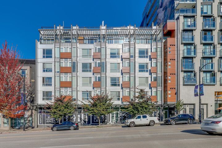 Property Photo:  233 Kingsway 403  BC V5T 3J5 