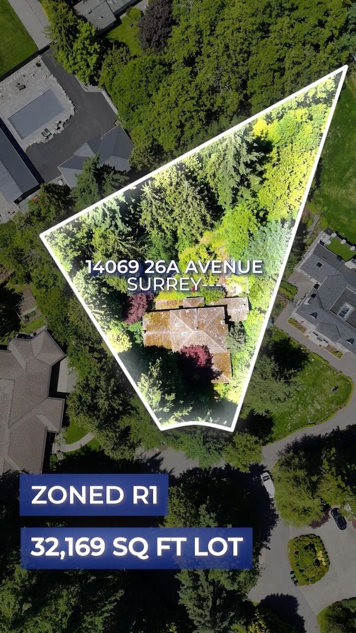 Property Photo:  14069 26A Avenue  BC V4P 2E3 