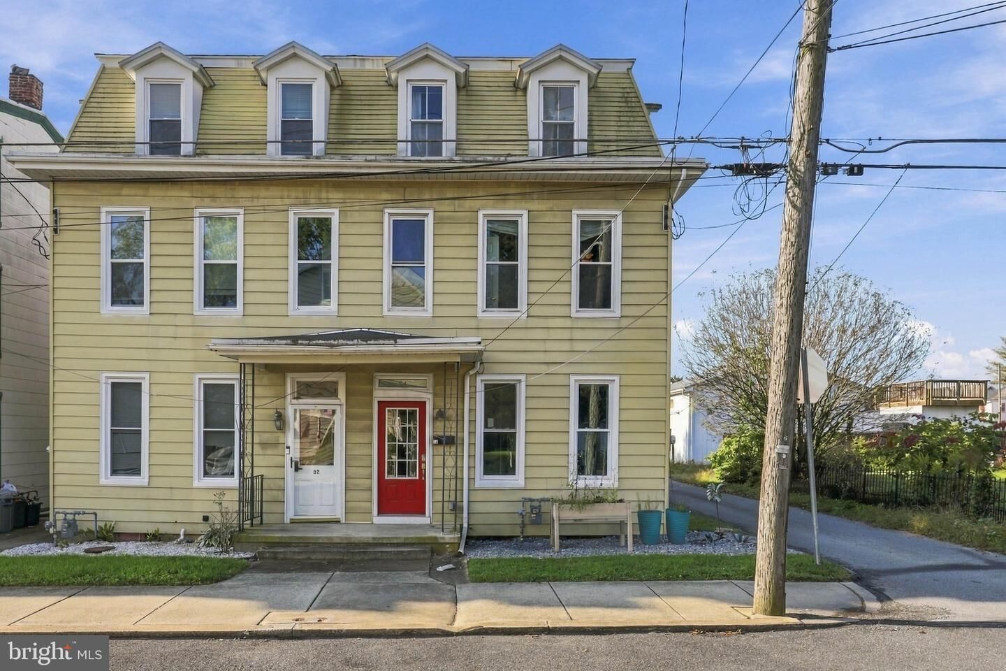 Property Photo: 54 W Donegal Street PA 17552