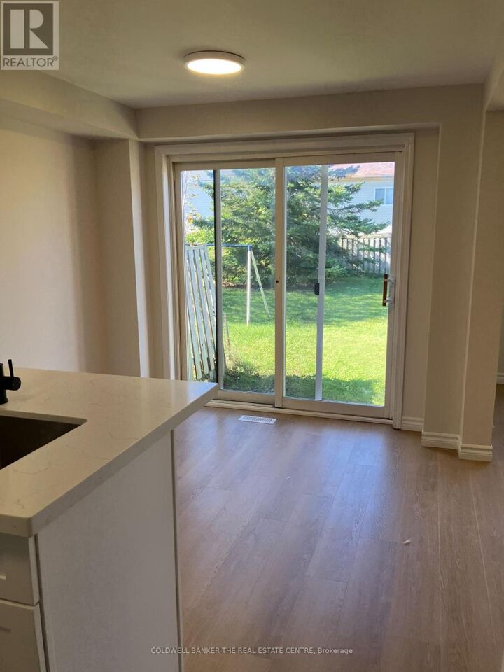 Property Photo:  141 Black Cherry Crescent  ON L4N 9L1 