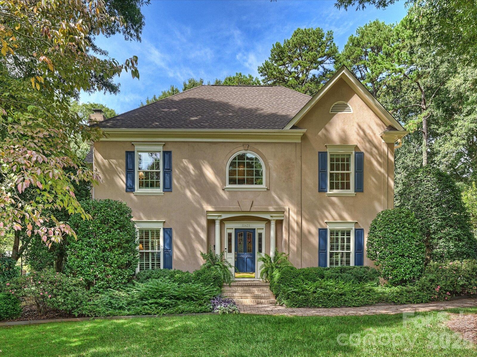Property Photo:  11925 Braid Hills Drive  NC 28277 