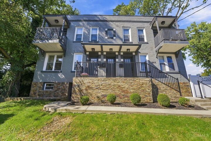 Property Photo:  2815 Ashland Avenue  OH 45206 