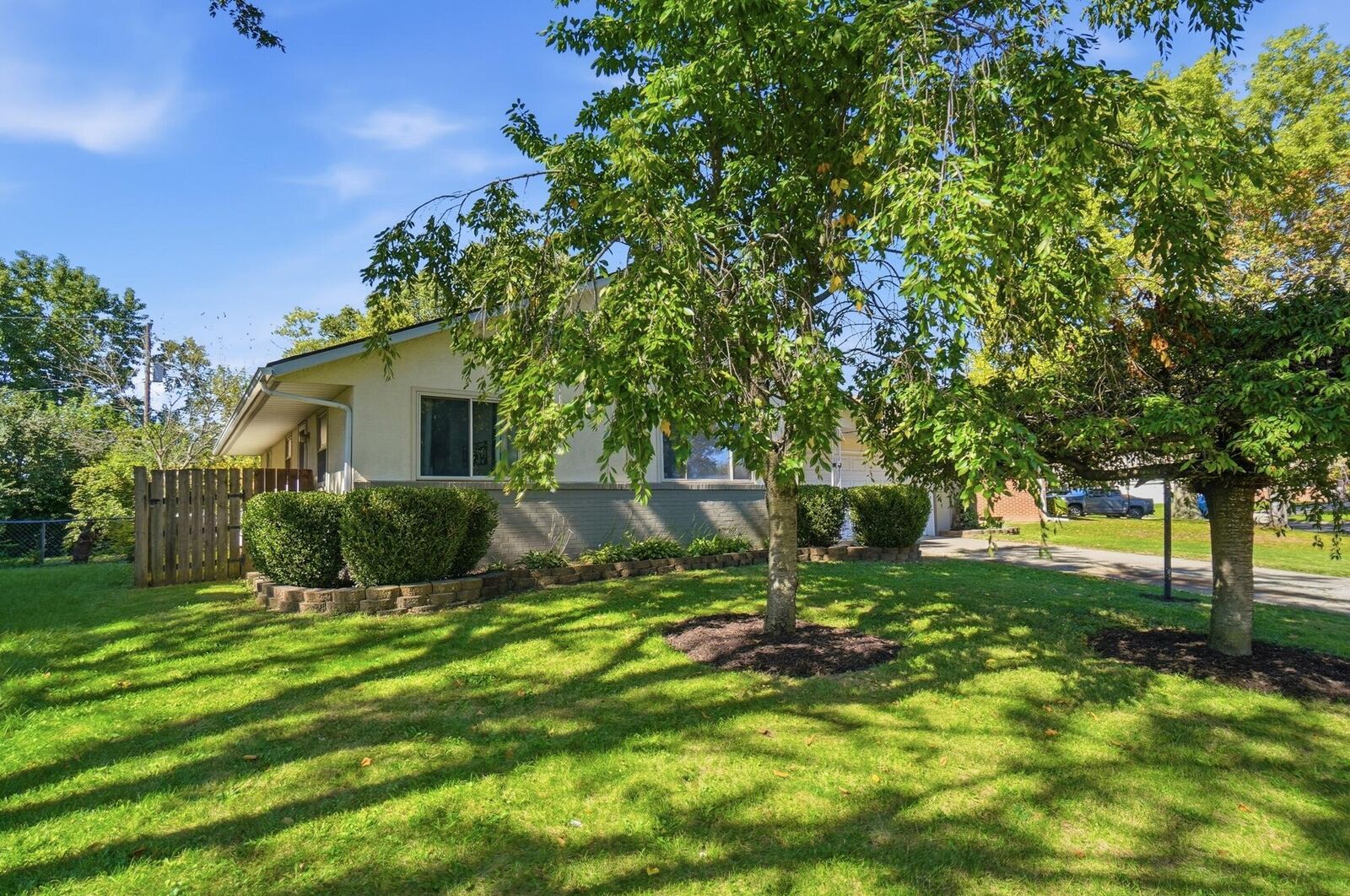 Property Photo:  1349 Bellflower Avenue  OH 43204 
