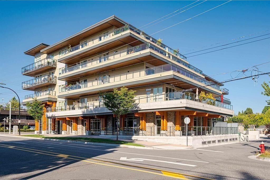 Property Photo:  14022 North Bluff Road 203  BC V4B 3C3 
