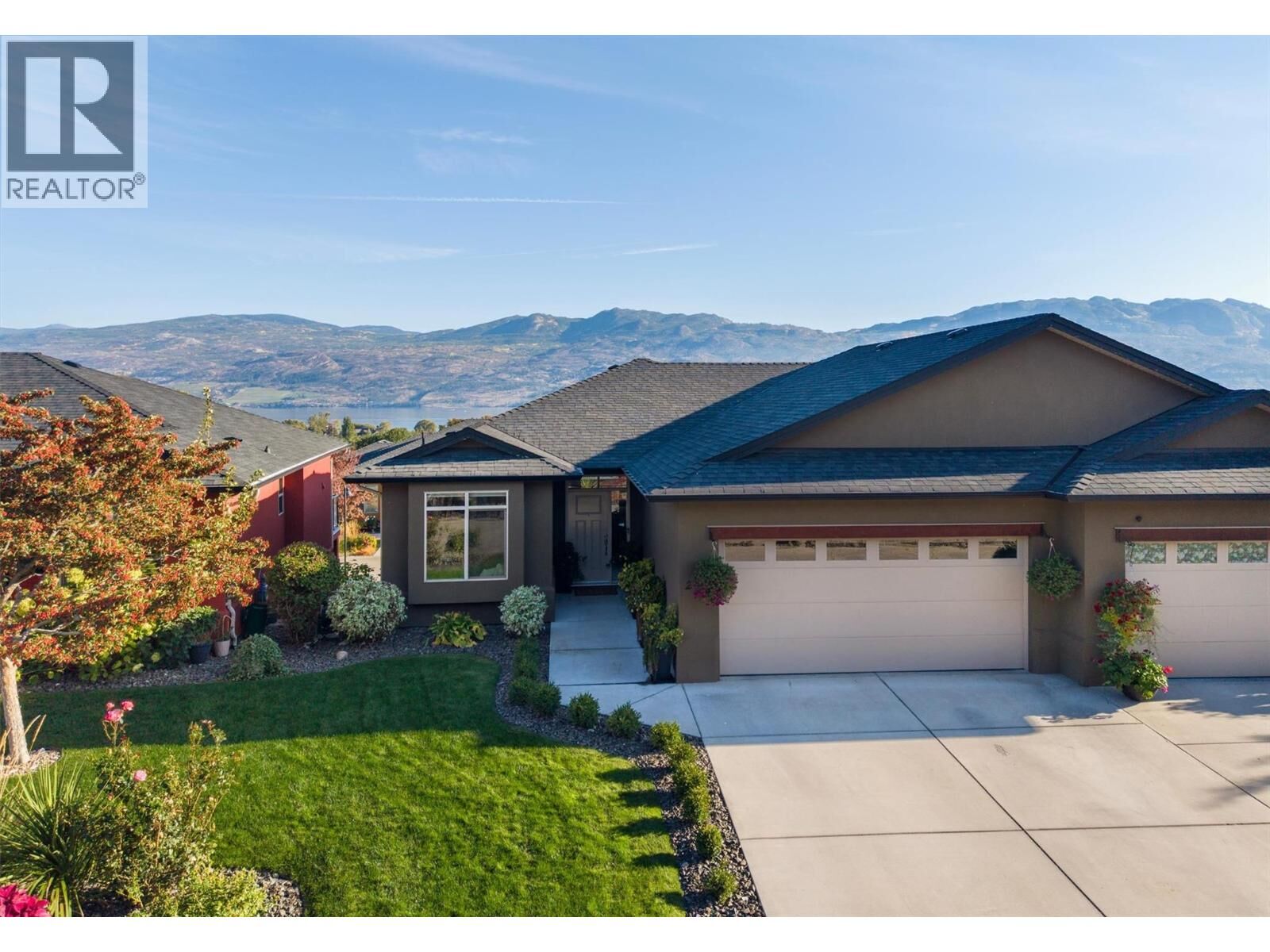 Property Photo:  2151 Madera Court  BC V4T 3H7 