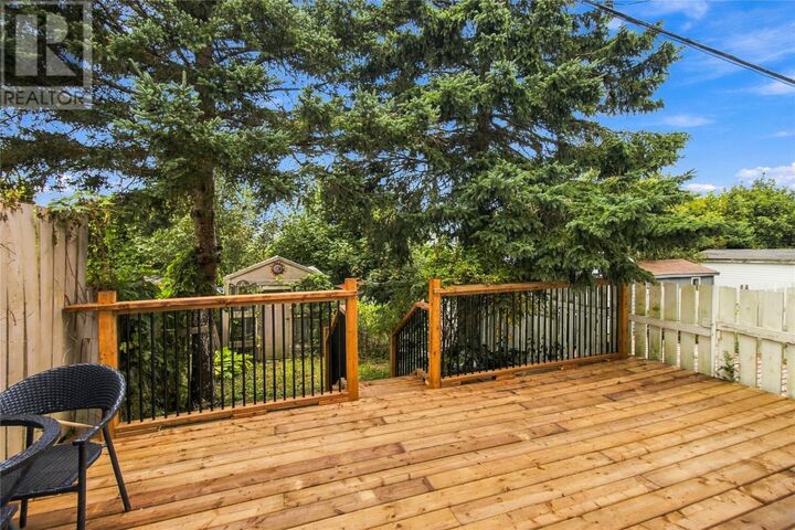 Property Photo:  42 Mooney Crescent  NL A1G 1K1 