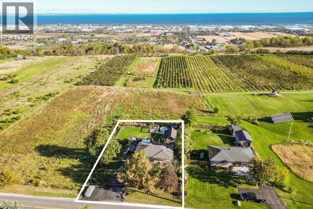 Property Photo:  919 Ridge Road East  ON L8J 2Y4 