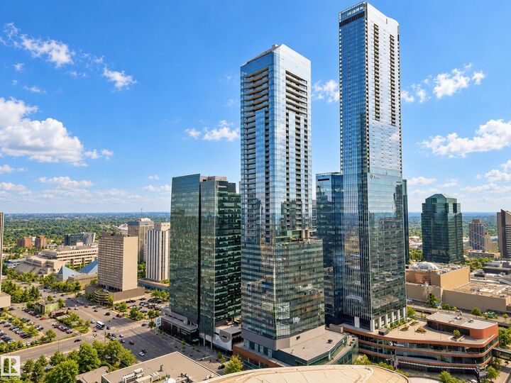 Property Photo:  10360 102 Street NW 4206  AB T5J 0K6 