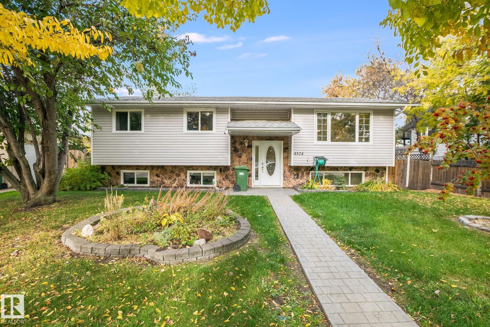 Property Photo:  4524 41A Street  AB T9N 1K2 