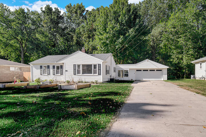 Property Photo:  512 Johnson Road  IN 46360 