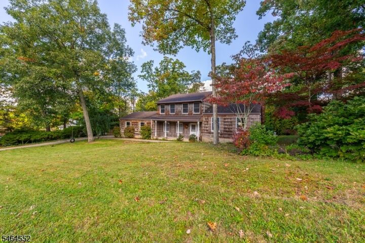 Property Photo:  195 Vreeland Rd  NJ 07480 