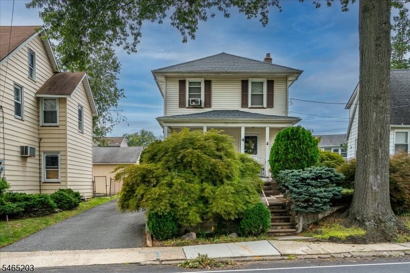 Property Photo:  4 S Springfield Ave  NJ 07081 