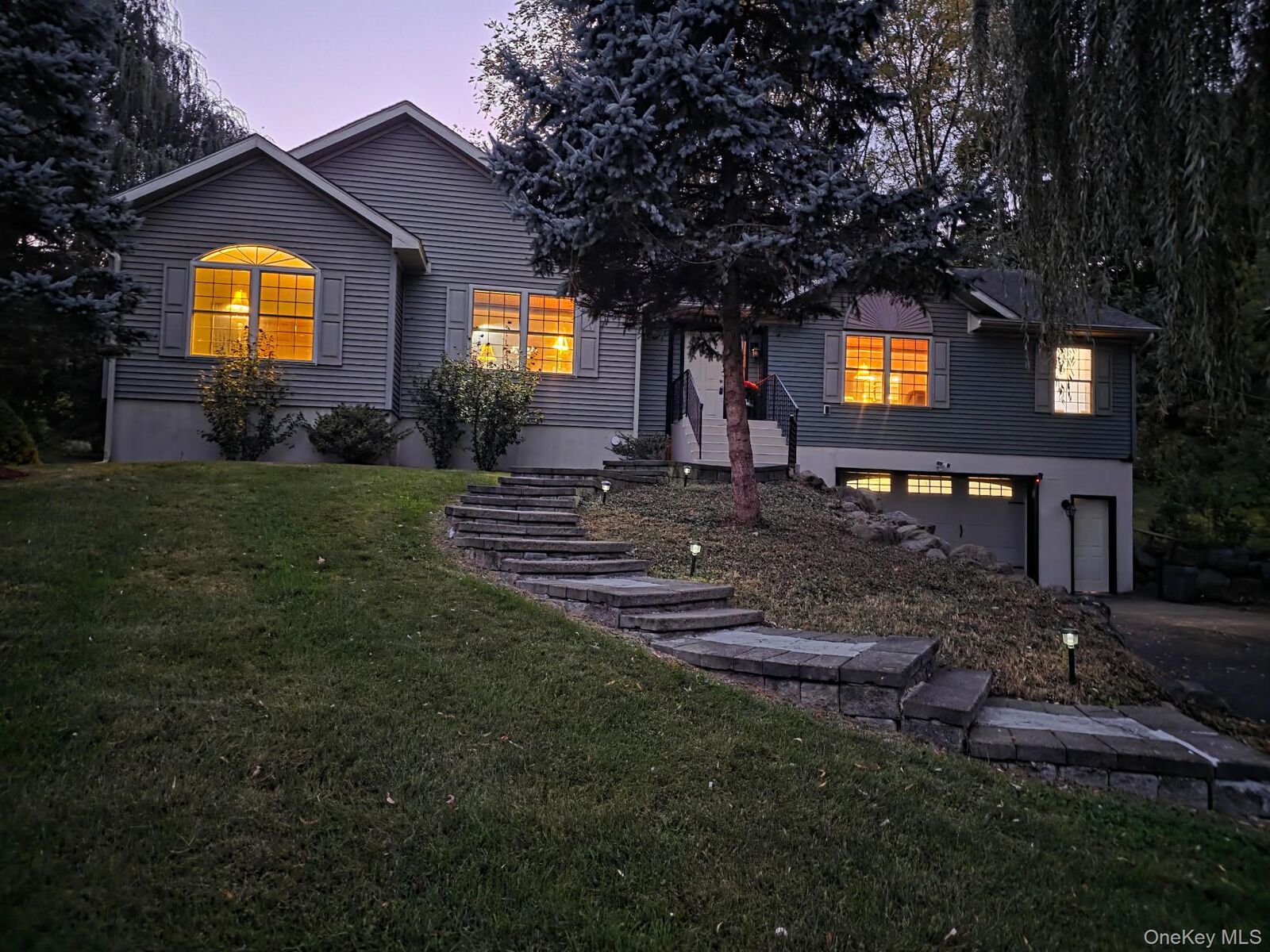 Property Photo:  188 Hoyt Street  NY 12466 
