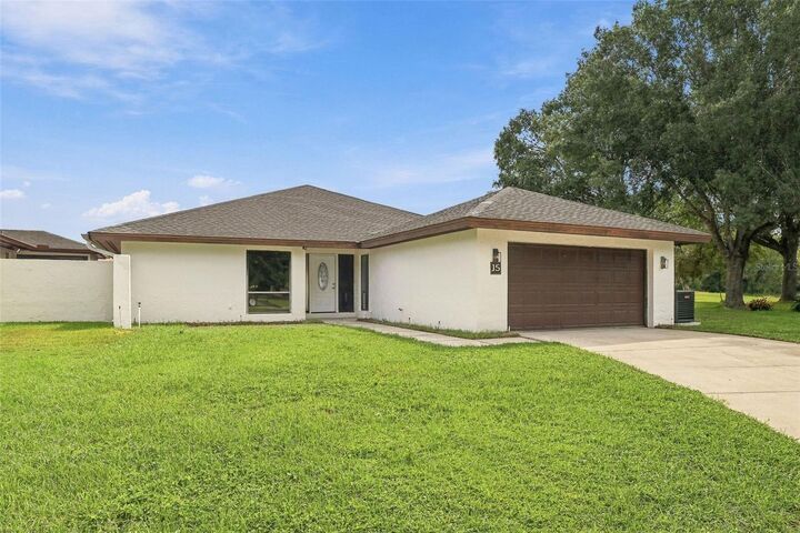 Property Photo:  15 Abbey Court  FL 33844 