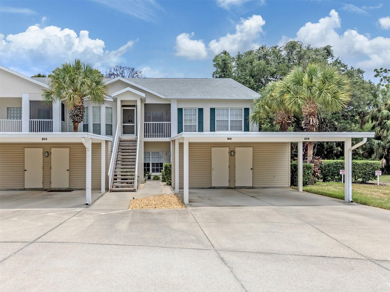 Property Photo: 316 Clearbrook Circle 204 FL 34292