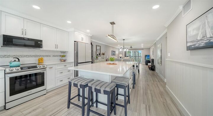 Property Photo:  5600 Beach Way Drive 207  FL 34242 