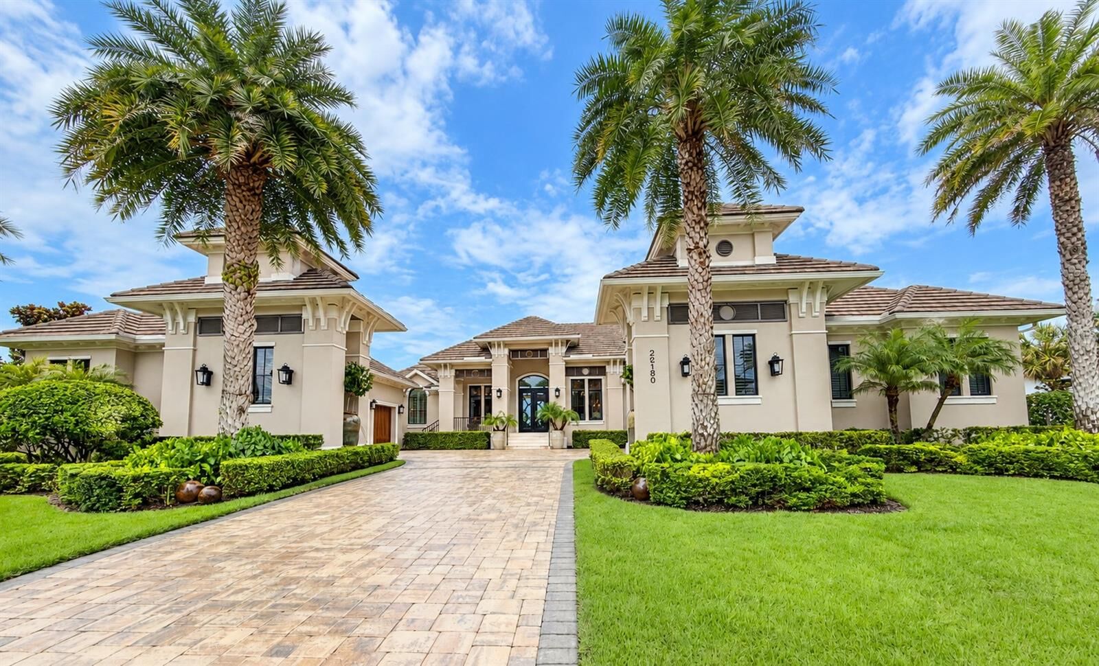 Property Photo:  26081 Woodlyn Drive  FL 34134 