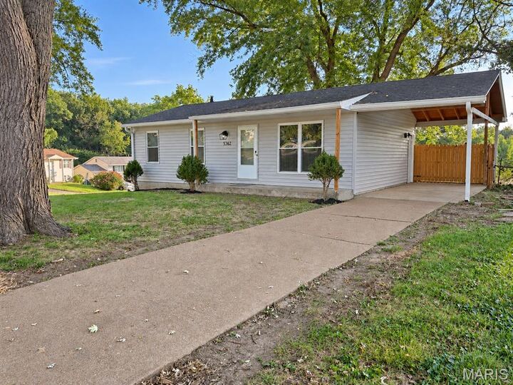 Property Photo:  5362 Ville Angela Lane  MO 63042 
