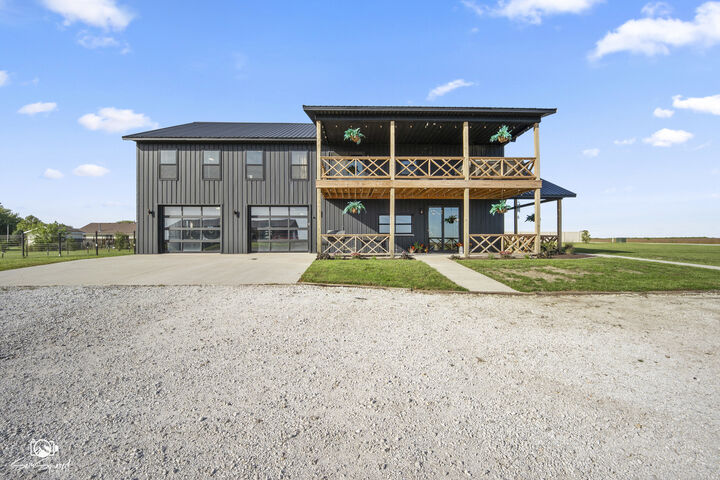 Property Photo:  301 S Kennedy Street  IL 60951 