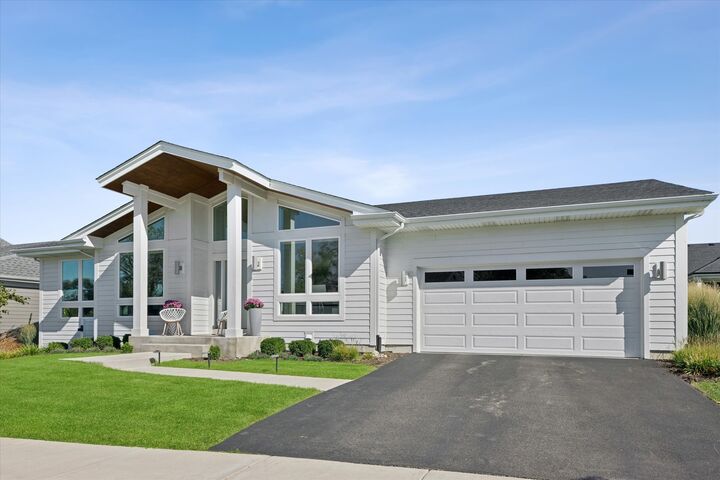 Property Photo:  498 Cora Lane  IL 60174 