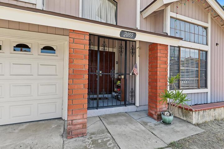 Property Photo: 2055 Stillman Pl CA 92139