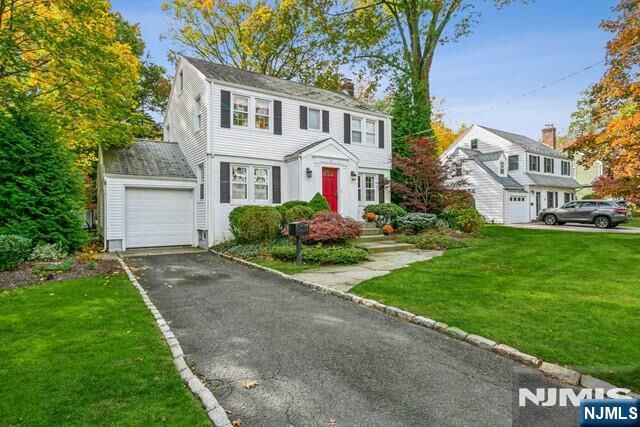 Property Photo:  86 Windsor Road  NJ 07670 