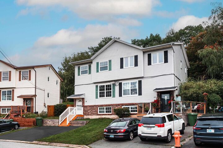 Property Photo:  10 Florence Place Court  NS B4C 3X2 