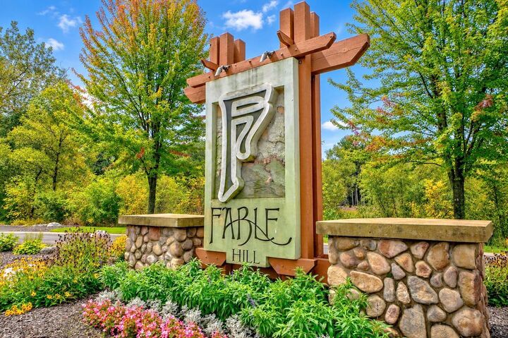 Property Photo:  4453 Fable Hill Parkway N  MN 55038 