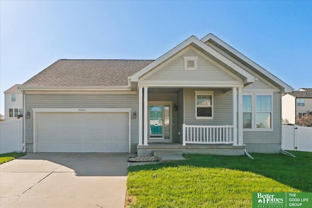 Property Photo: 2404 S Mineral Drive NE 68046