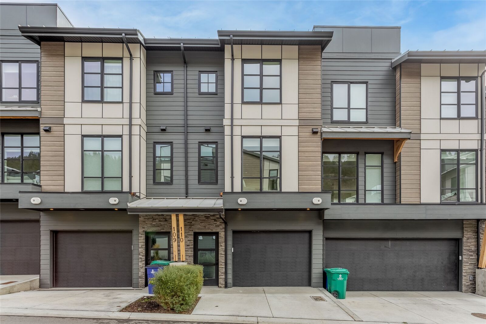 Property Photo: 1455 Cara Glen Court 110 BC V1V 0J9