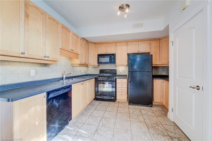 Property Photo:  555 King Street E 102  ON N2G 2L9 