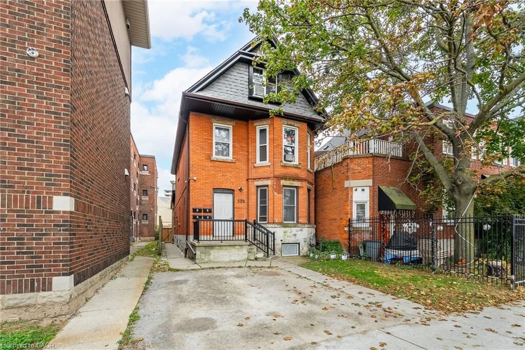 Property Photo:  526 King Street E  ON L8N 1E2 