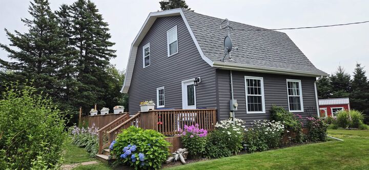 Property Photo:  105 Forest Hills Lane  PE C0A 1N0 