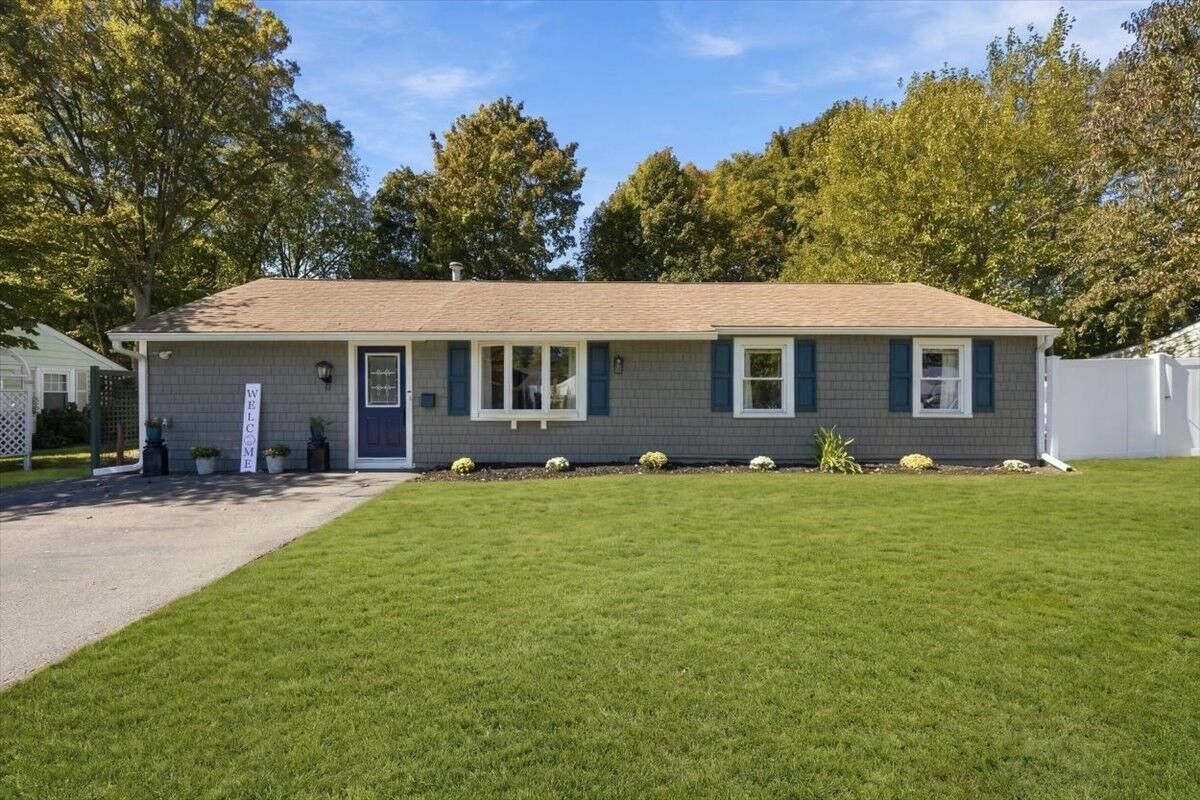 Property Photo:  17 Lake St  MA 02184 