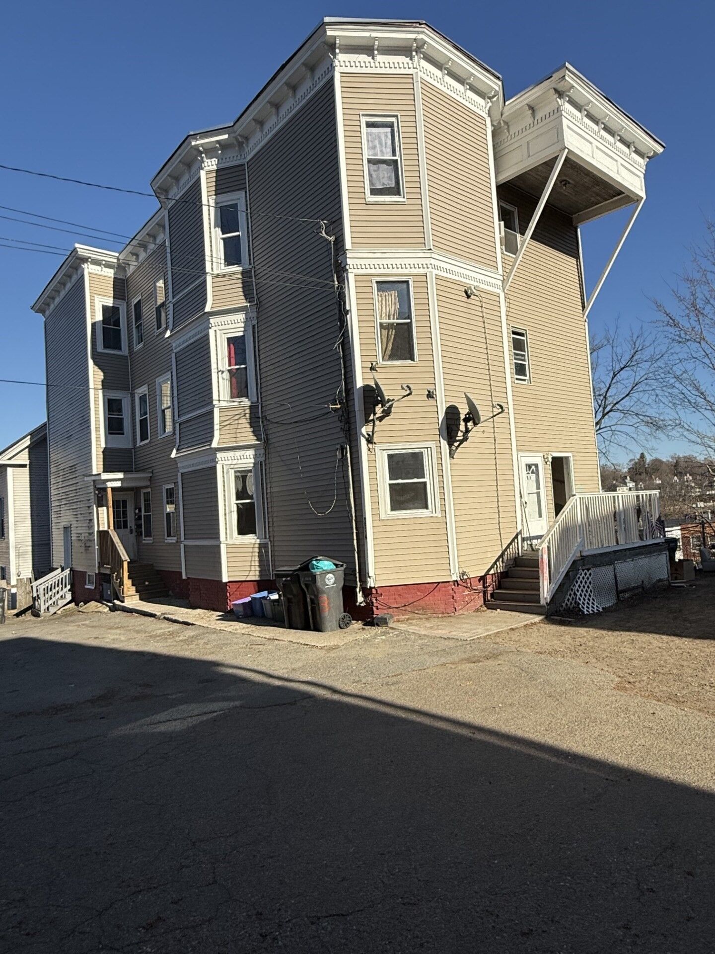 Property Photo:  254 Washington St 1R  MA 01830 