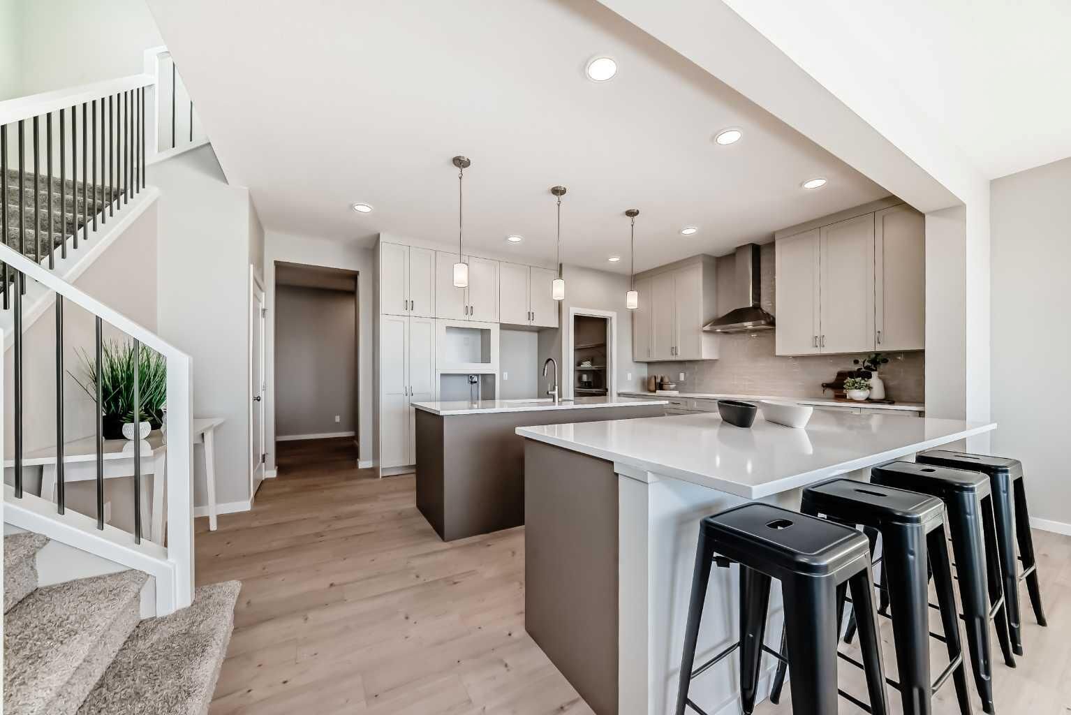 Property Photo:  153 Rangeview Path SE  AB T3S 0W3 