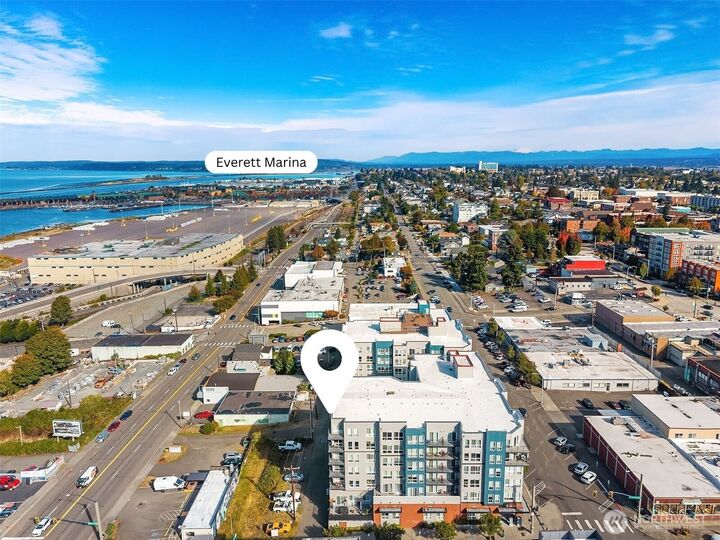 Property Photo:  2824  Grand Ave A508  WA 98201 